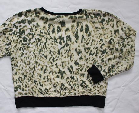 At151. luxusní mikina 6-7 let, george,122