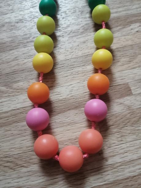 Kojící/nosící silikonové korále,