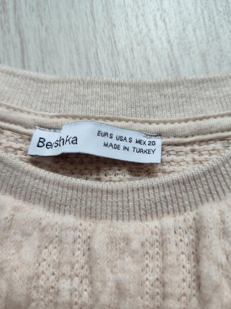 Crop top bershka, velikost s, bershka,s