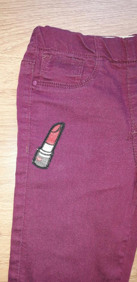 Slim džegínsy vínovej farby, 122