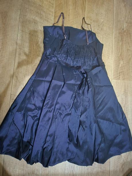 Dámské společenské šaty vel. 36/38, 36