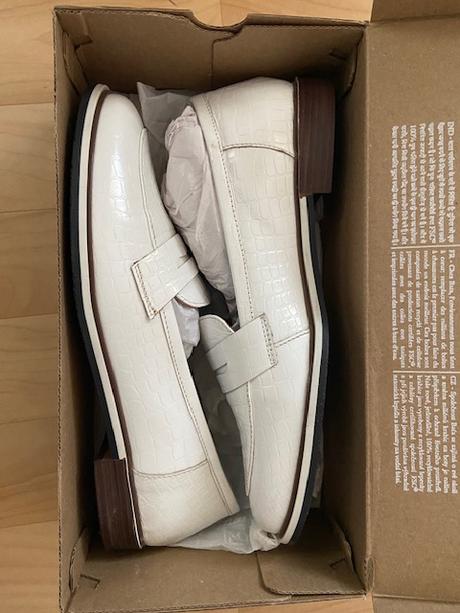 Bílé kožené mokasíny zn.baťa, baťa,40