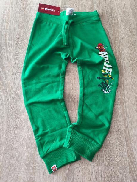 Chlapecké tepláky, lego,98