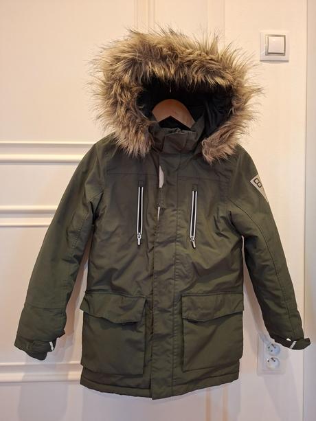 Zimní bunda větrotěsná a vodotěsná., c&a,146