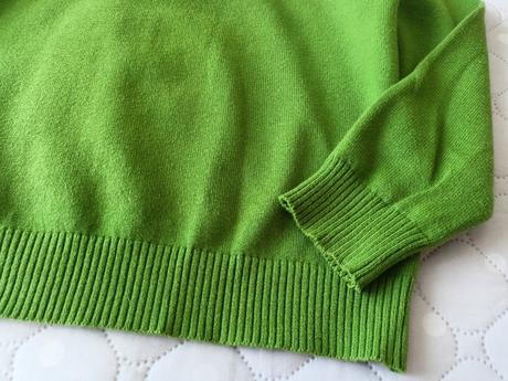 2x svetřík, 122/128, 122