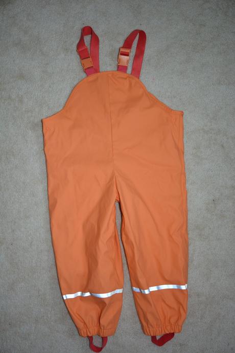 Oranžové pogumované lacláče, lupilu,104