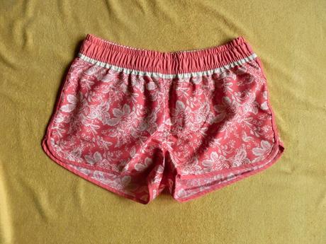 Květované šortky kraťasy růžové bílé sportovní, s