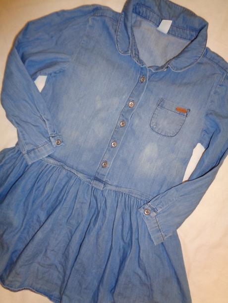 Pěkné šaty z odlehčené rifloviny, 104