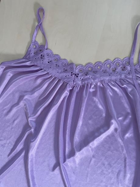 Fialková noční košilka, vel není cca l-xl, méně vo, l