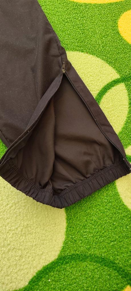 Sportovní tepláky, reebok,s