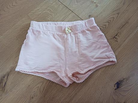 H&m kraťasy č.122, 122