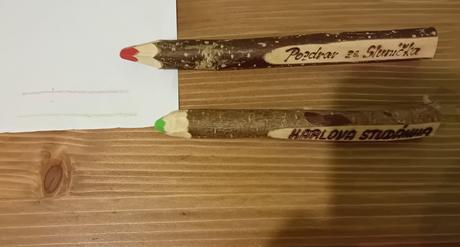 Dřevěná pastelka, 