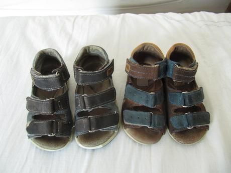 2x sandálky celokožené, zn. fare (dvojčata), 24