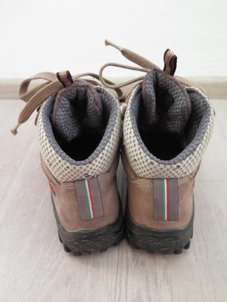 Boty, pohorky, olang,35