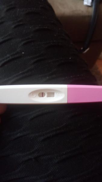 Nafouklost a svědění bradavek. Jsou to příznaky těhotenství?