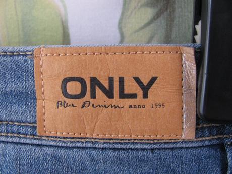 Strečové leh. trhané zkrácené fit džíny skiny only, only,32