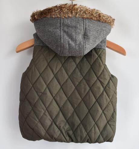 Vesta vel. 3 - 4 roky, mothercare,104