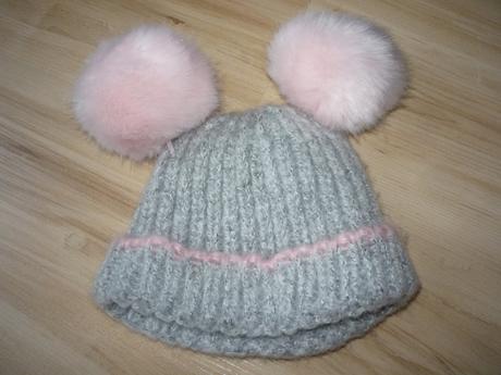 Nová teplá čepice s bambulemi, f&f,62