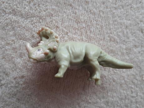 Dětská hračka - dinosauří vejce s dinosaury,