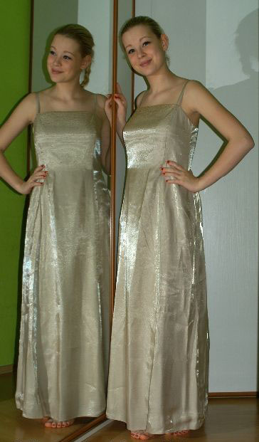 Společenské plesové dlouhé šaty, 40