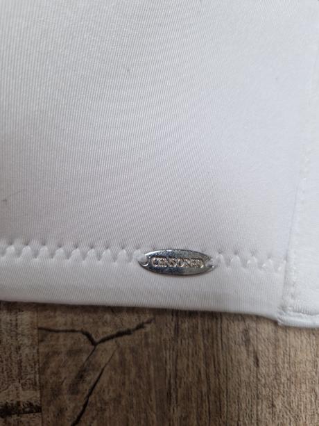 Dívčí či dámská podprsenka, new yorker,70b