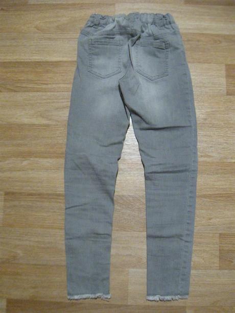Džíny, 152