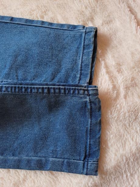 Džeginy vel. 134 jako nové, 134