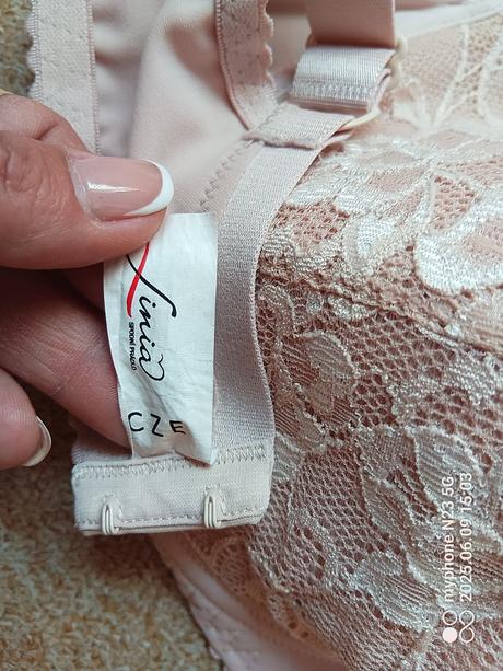 Podprsenka tělová zn."linia" vel."80g", linia,80g