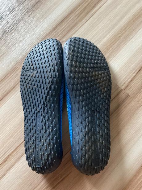 Boty do vody, tribord,34