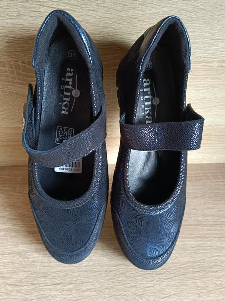Černé lesklé baleríny vel 37, 37