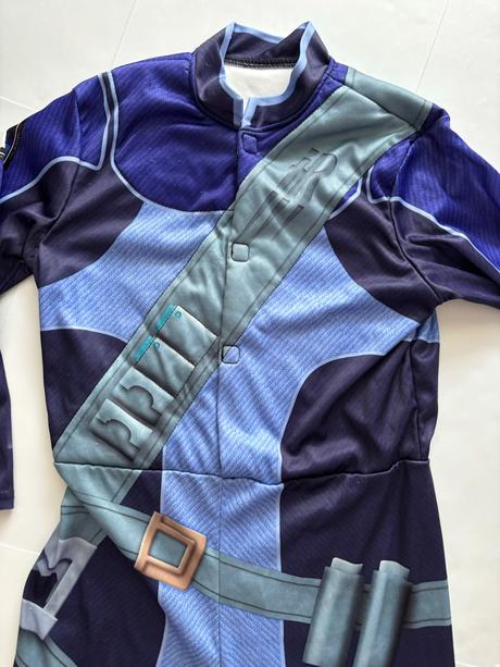 St1/ kostým thunderbirds -v.cca 6/7 let, 