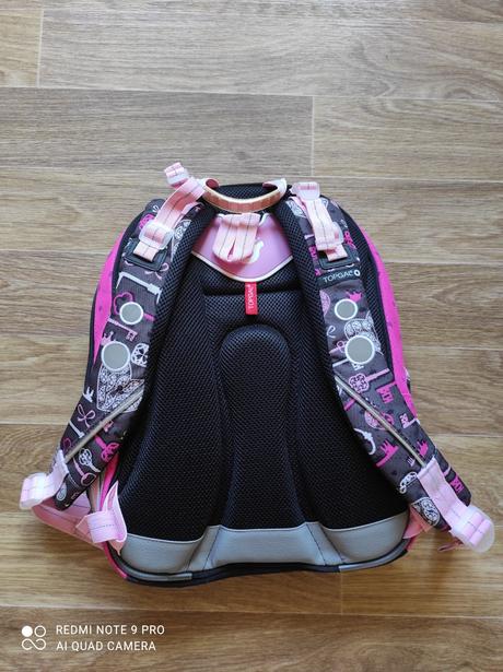 Škoní batoh topgal, 