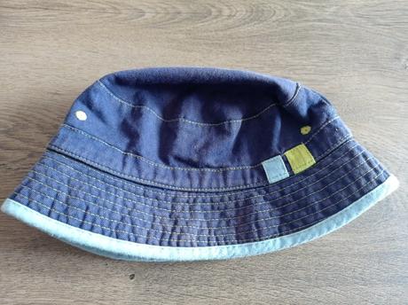 Bavlněný klobouček oboustranný, obvod 53 cm, 98