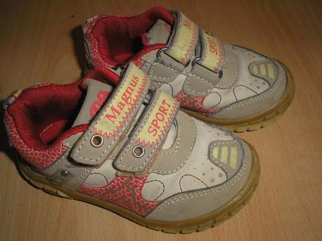 Kožené botičky, 23