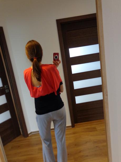 Růžovo-černá halenkarůžovo-černá halenka, 