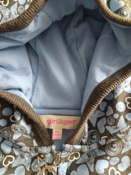 Mikina, girl2girl,104