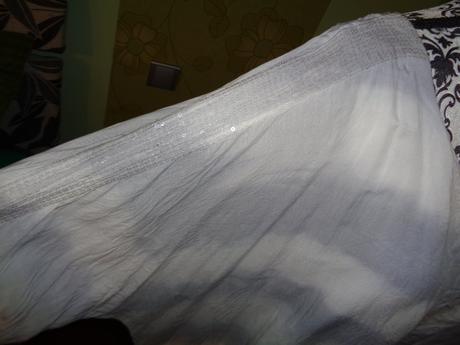 Krásný bílošedý top, xl