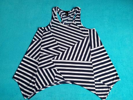 Tílko zn."h&m" vel."m" je větší, h&m,m