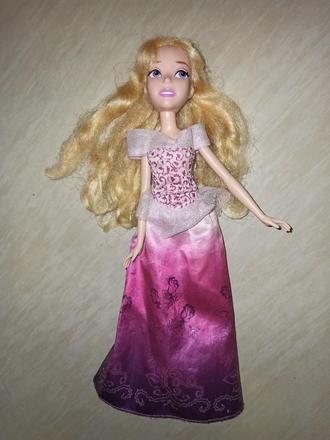 Šípková růženka a oblečení, 