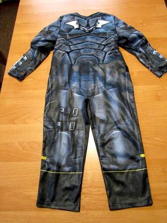 Karnevalový kostým- batman vel 104-110, 