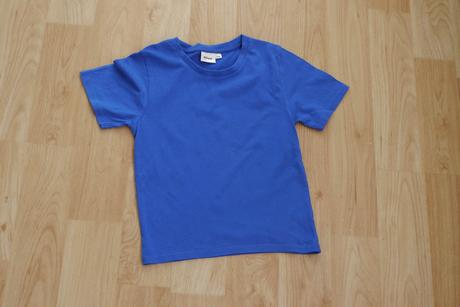 Modre tricko, alive,128