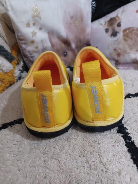 Žluté bačkory, baťa,37