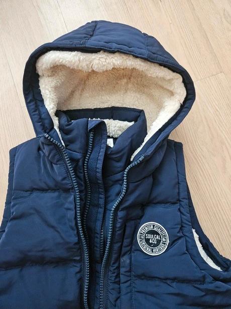 Vesta s beránkem, vel. 11-12 let, 146