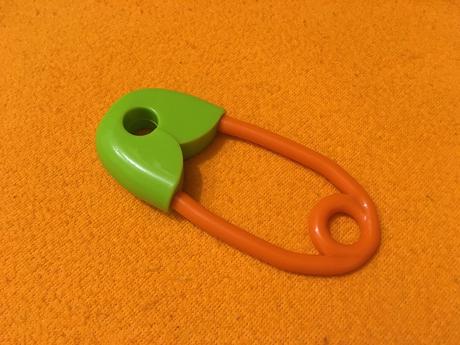 Chrastítko zavírací špendlík/kobylka,