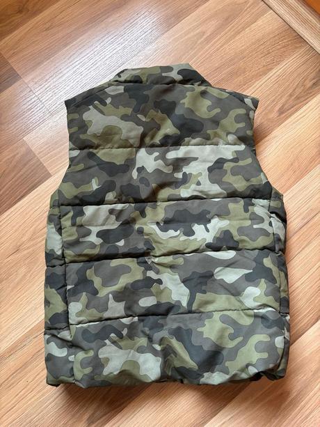 Zateplená vesta, primark,128