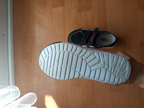 Tenisky, 31