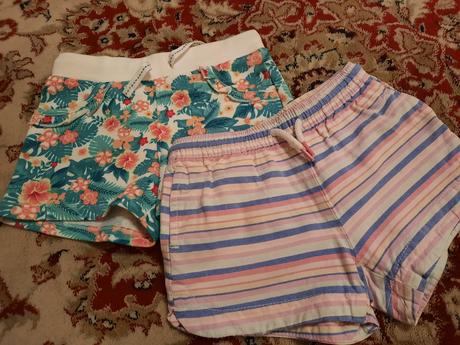 2x šortky, f&f,110