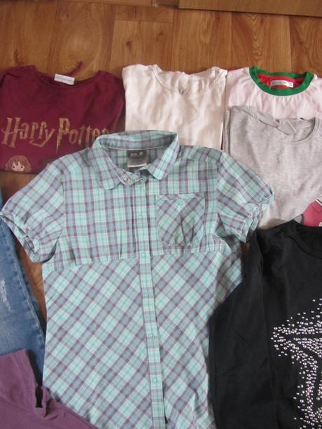 Balík oblečení na holku vel. 11-12 let, 140–152