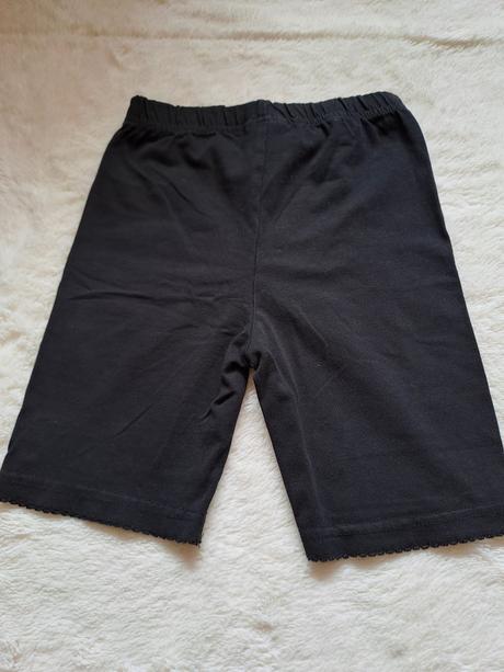 Černé kraťasy vel.128 (7-8let), 128