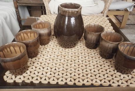 Souprava nápojová z keramiky, 